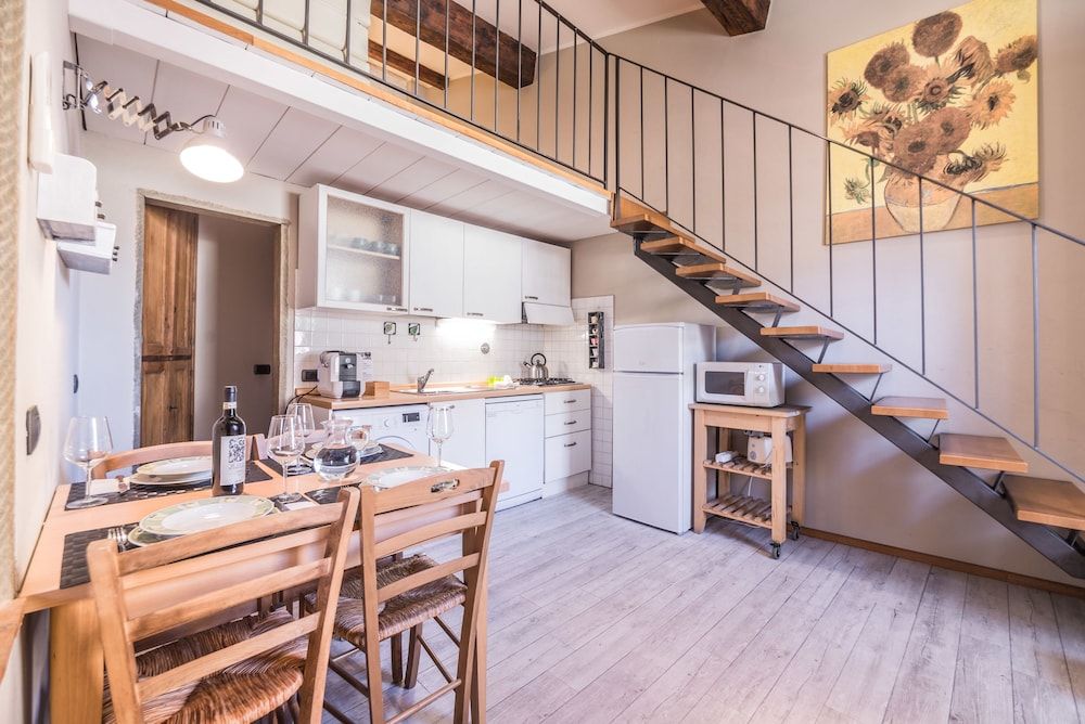 undefined A Few Steps to The Duomo Upscale 2BD Apt 3