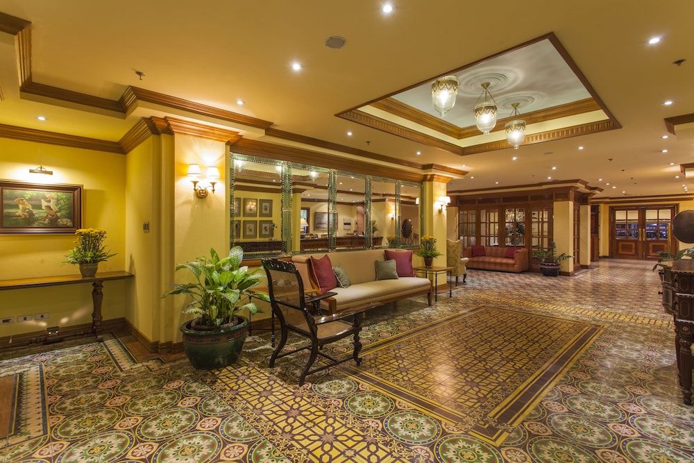 undefined Herald Suites