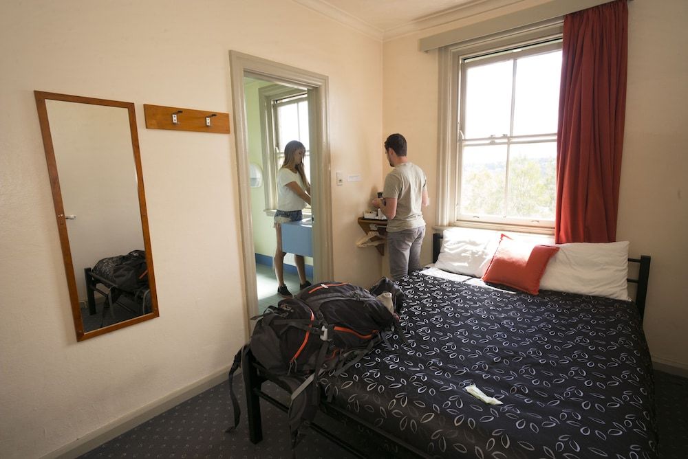 Queen Room Ensuite