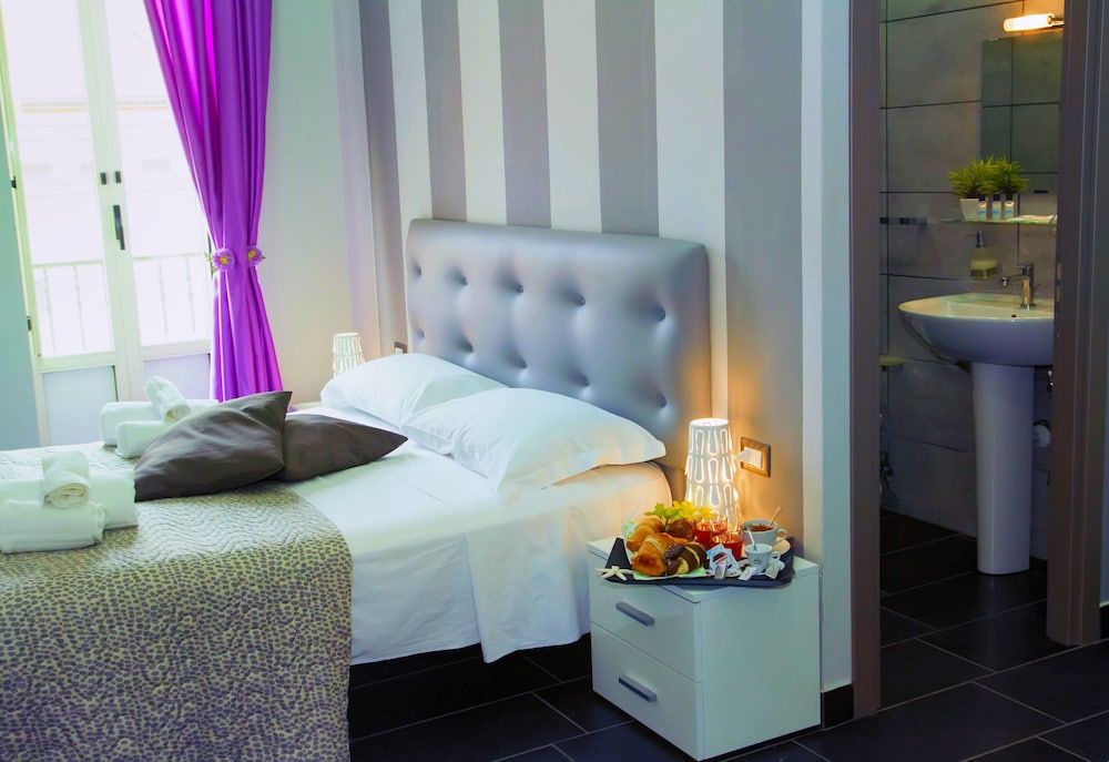 undefined B&B Napoli Binario1 4