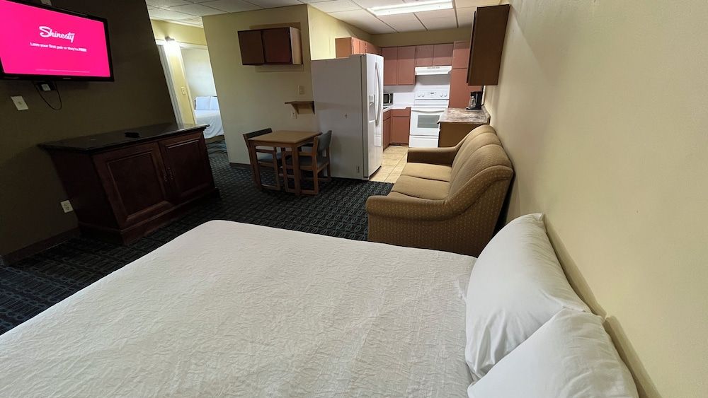 Extended Stay Snyder Deluxe Apartment, 2 Queen Beds 5