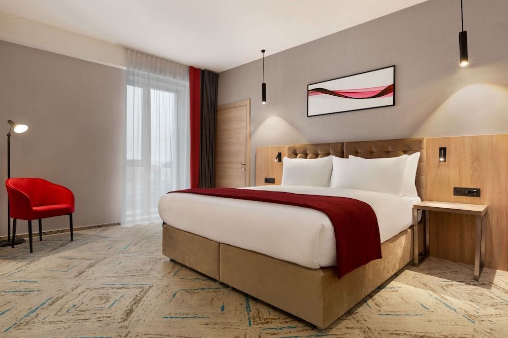 Room, 1 King Bed with Sofa bed, Accessible (Mobility)