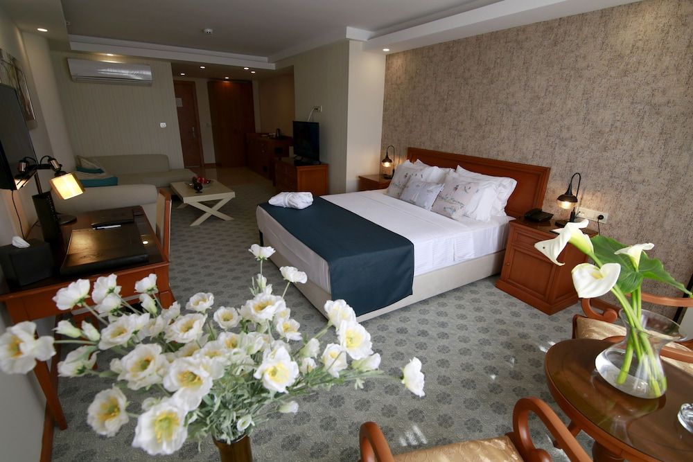 Tuzla Garden Hotel & Spa Junior Suite, City View 4