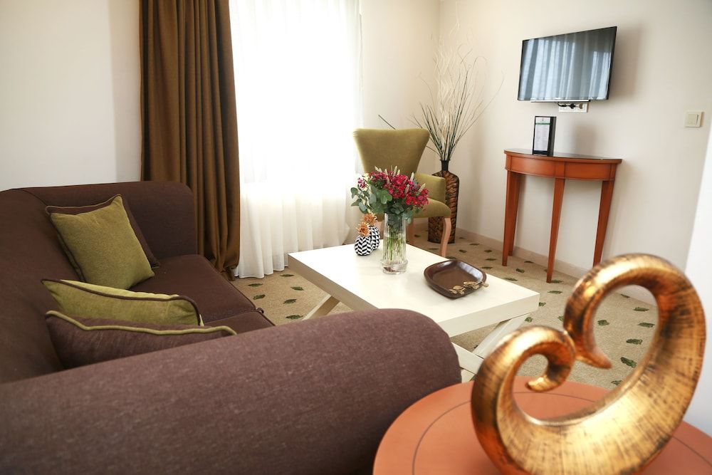 Tuzla Garden Hotel & Spa Presidential Suite, Sea View 6