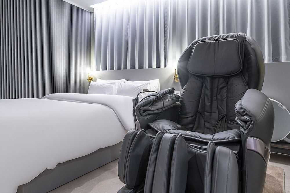 Browndot Hotel Osan Deluxe Room, 1 Double Bed, Non Smoking (with 2 Computers) 5