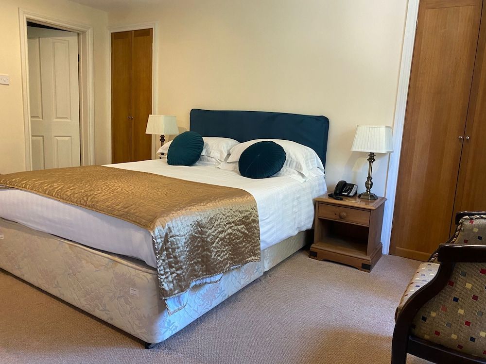 Hornsbury Mill Double Room, Private Bathroom 5