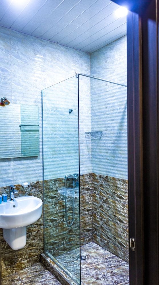 Cherry Garden Standard Twin Room, 2 Twin Beds 4