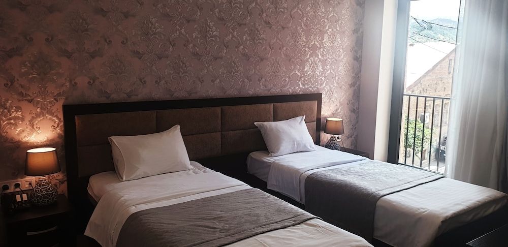 Cherry Garden Standard Twin Room, 2 Twin Beds 2