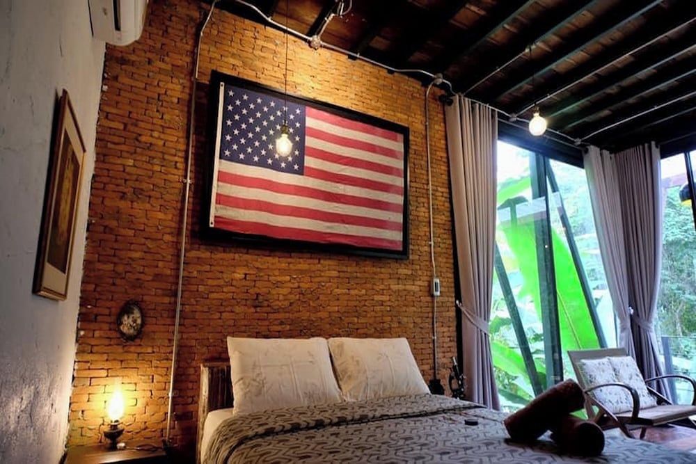 Voraman Hut Villa Suite River View 10