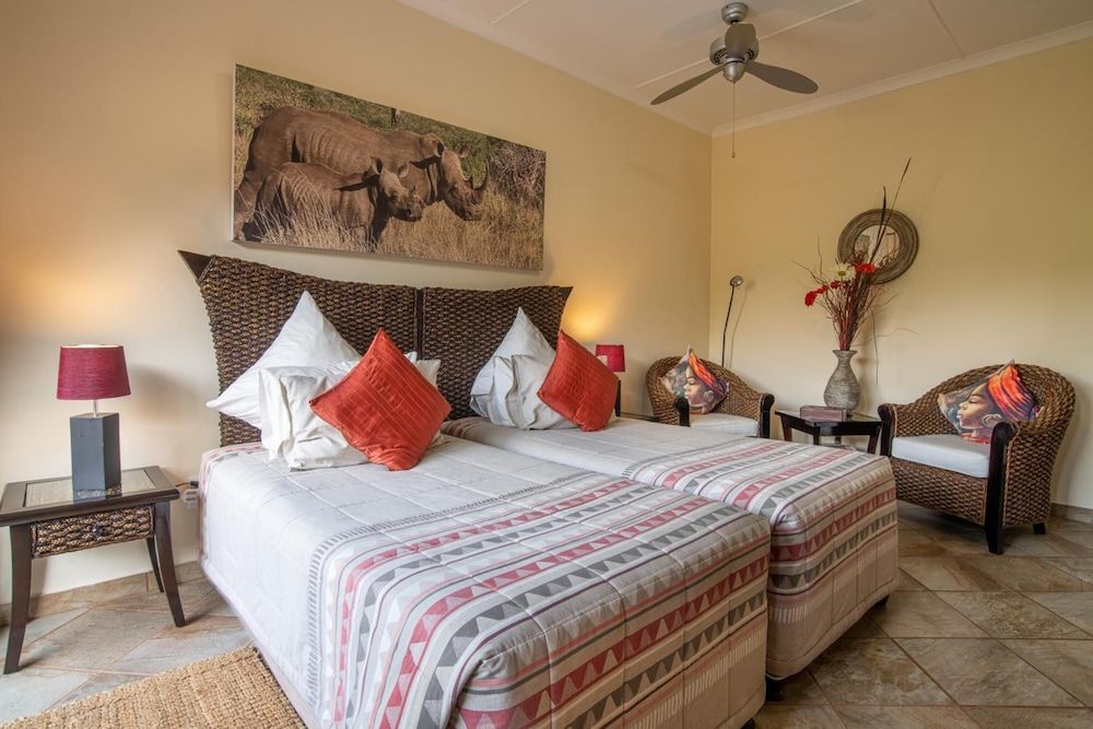 Twin Room (B)