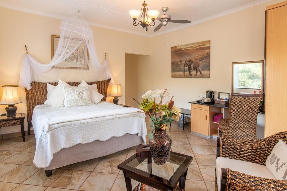 Standard Double Room (C)