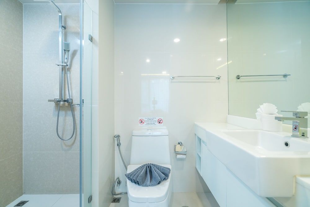 Aristo Surin by Lofty Classic Apartment, 1 Queen Bed, Kitchenette 15