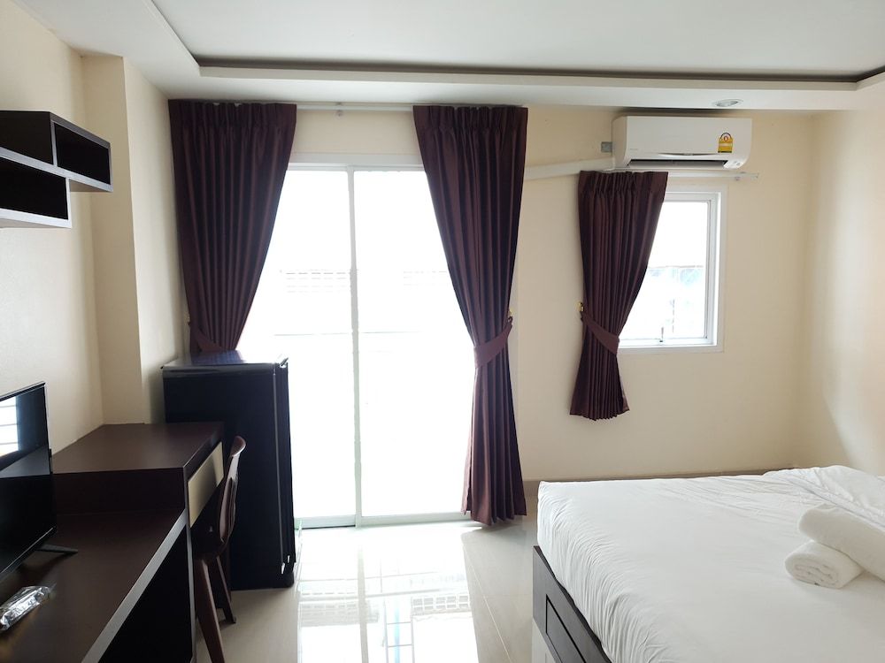 undefined The Cosy River 9