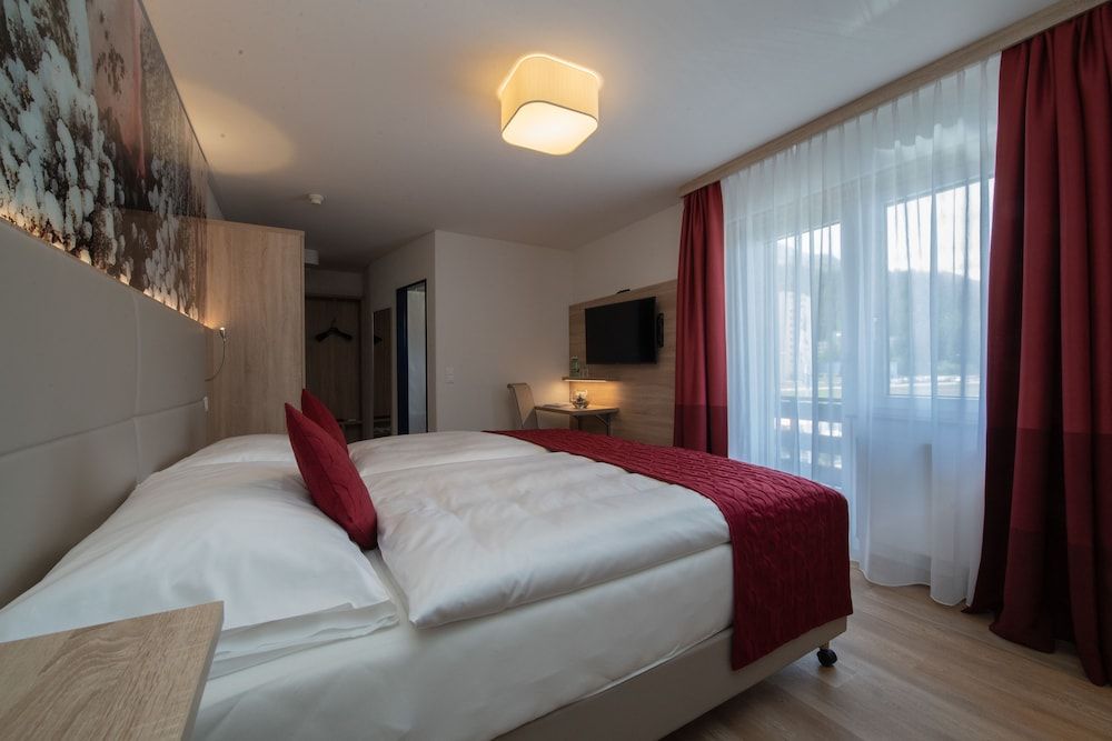 Hotel Sonne St Moritz Superior Double Room, 2 Twin Beds, Balcony, Annex Building