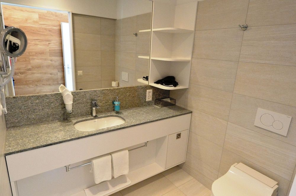 Hotel Sonne St Moritz Superior Double Room, 1 Queen Bed, Lanai, Mountain View 13