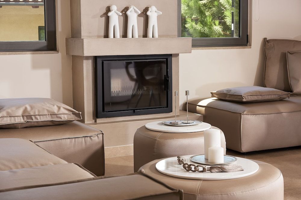 Peppermint a Minimal chic Home in Glyfada center