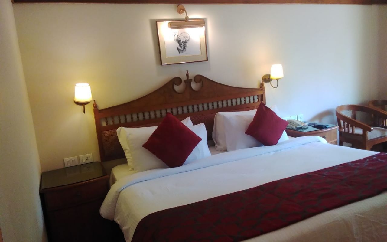 The Raviz Kadavu Luxury Suite 3