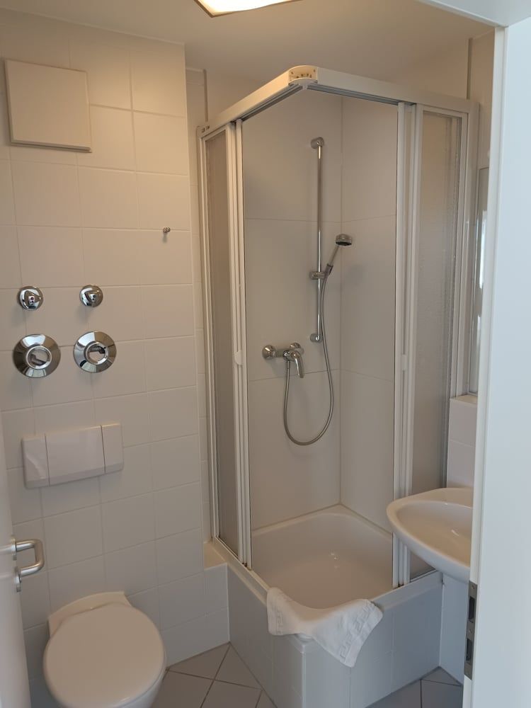 Hotel Akazienhaus Basic Double Room 4