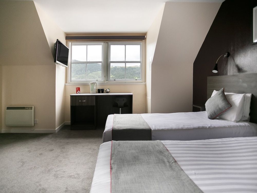 The Breadalbane Arms Hotel (Room Only) Standard Twin Room 6