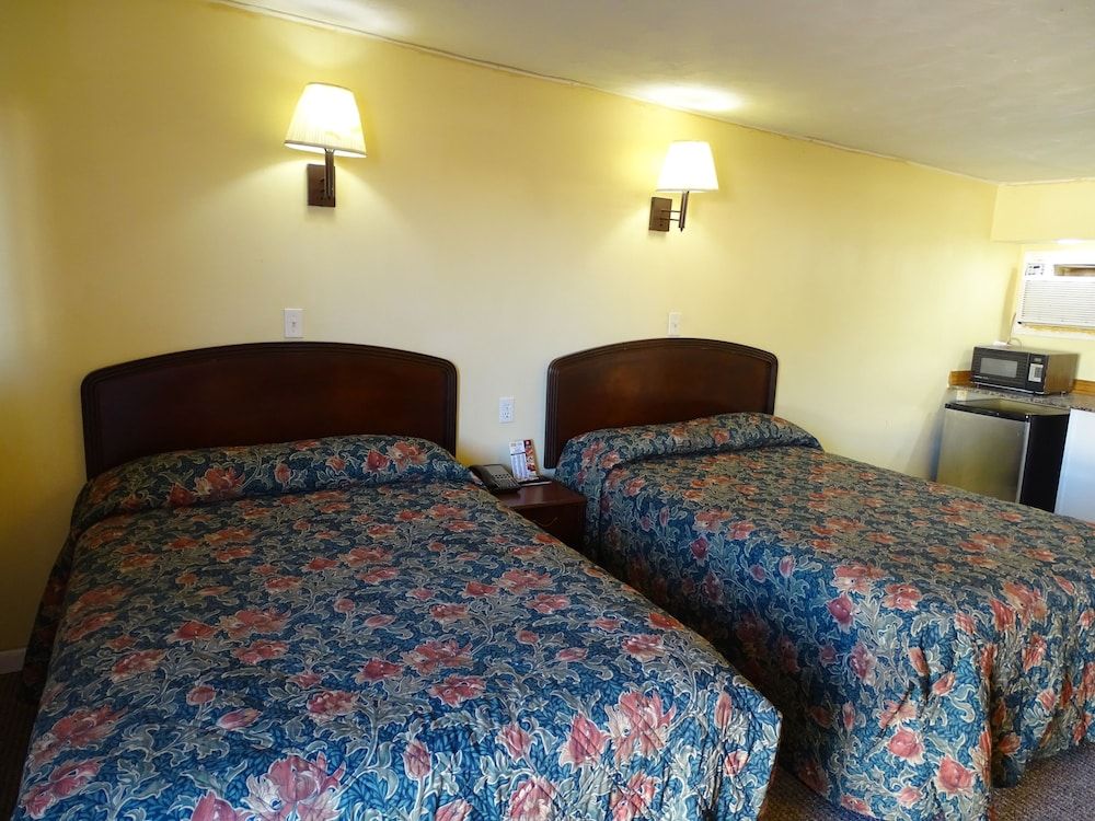 Rivers Inn Fort Madison Standard Double Room, 2 Double Beds 8