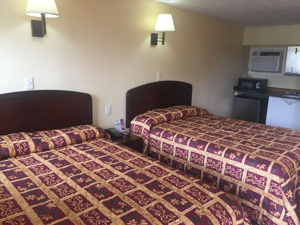 Rivers Inn Fort Madison Standard Double Room, 2 Double Beds 3