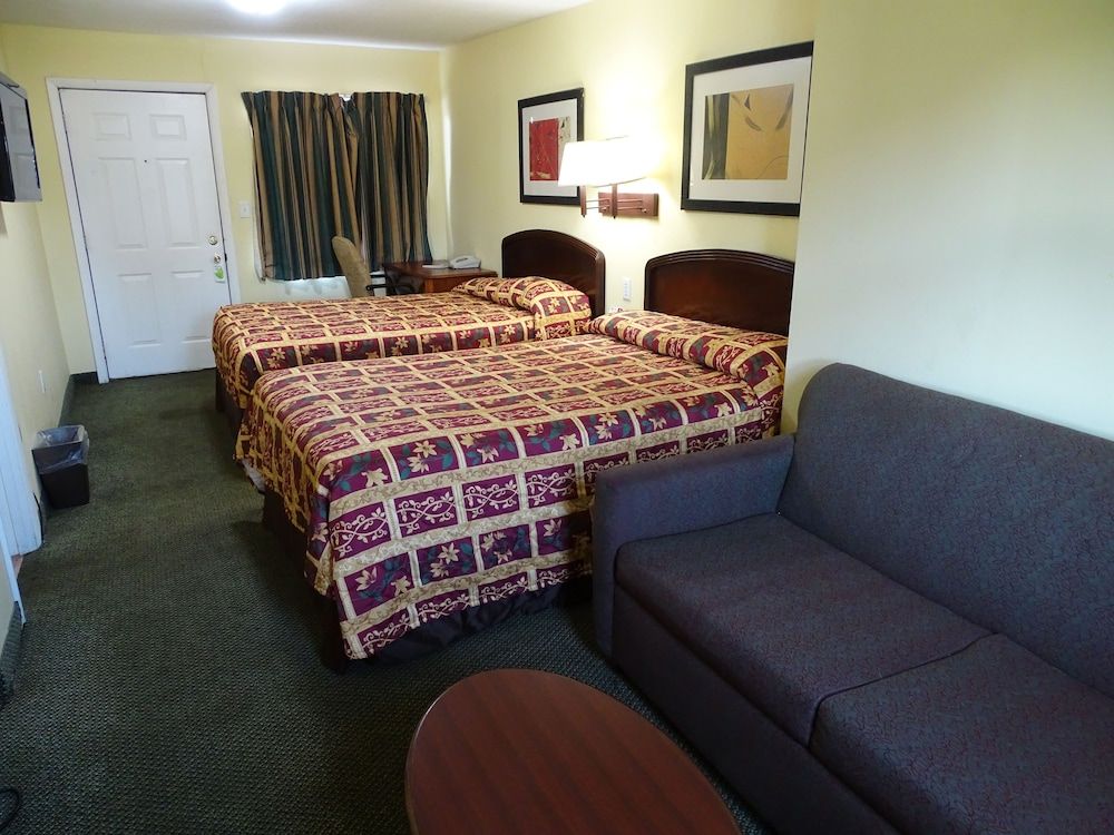 Rivers Inn Fort Madison Standard Double Room, 2 Double Beds 11