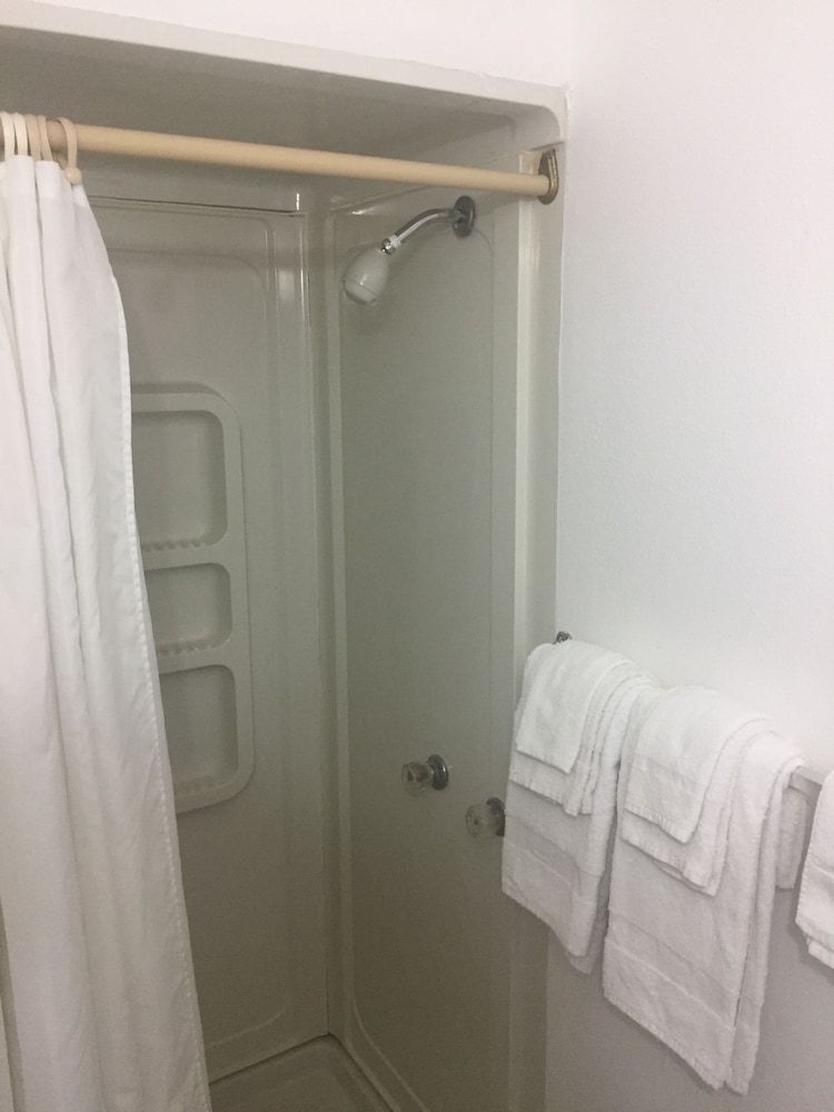 Rivers Inn Fort Madison Standard Double Room, 2 Double Beds 15