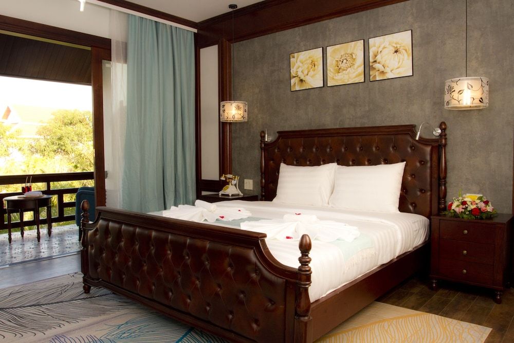 Standard Double Room, 1 King Bed, Garden View