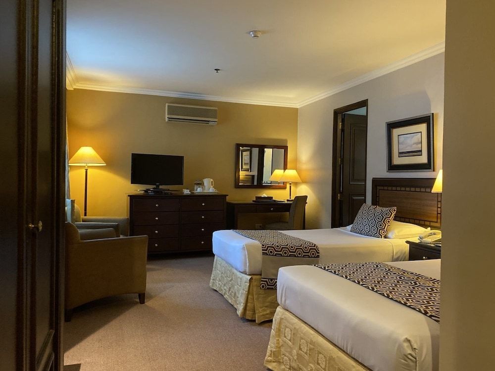undefined Herald Suites Solana 3