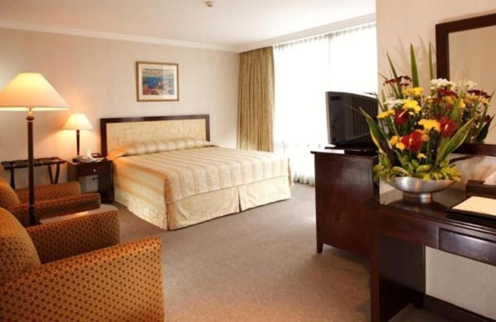 undefined Herald Suites Solana