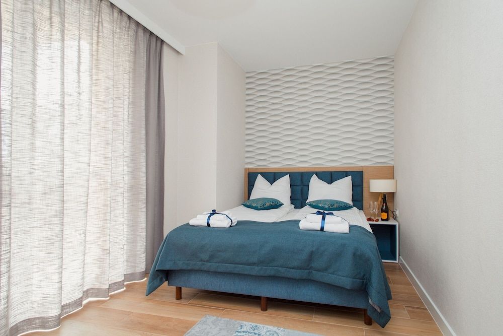 Exclusive Apartment (11,21)