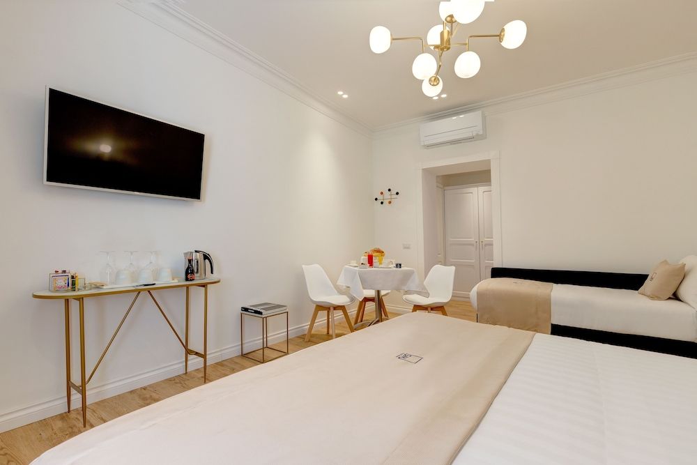 undefined SM Vatican Relais 9