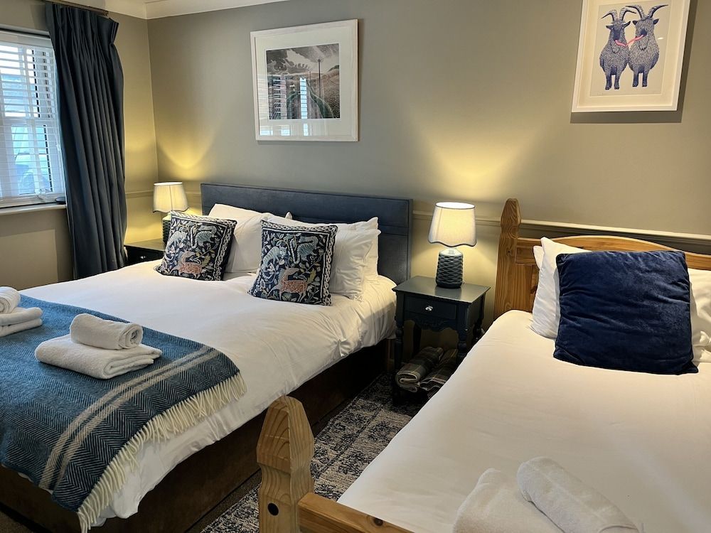 St Marys Gate Inn Standard Suite, Private Bathroom 4