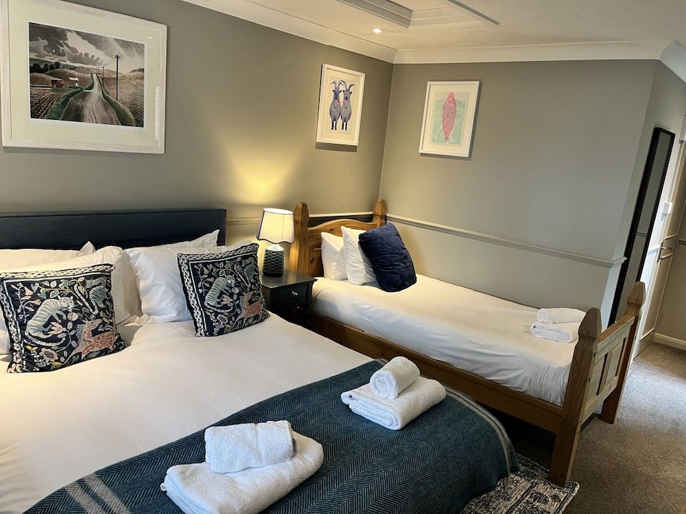 St Marys Gate Inn Standard Suite, Private Bathroom 7