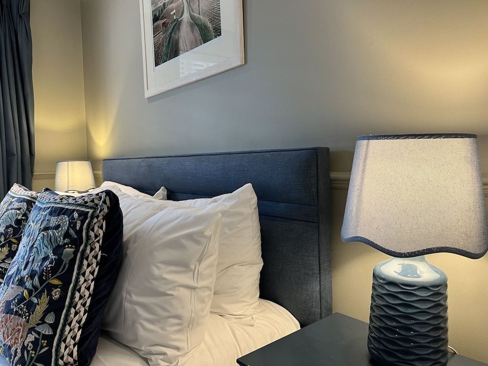 St Marys Gate Inn Standard Suite, Private Bathroom 2