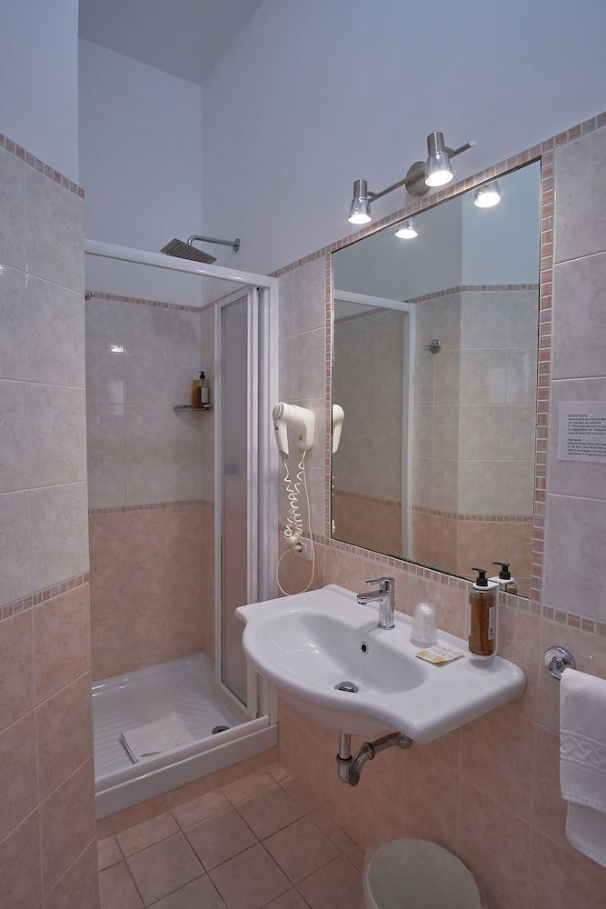 Bel Sole Deluxe Room, 1 Double Bed 4