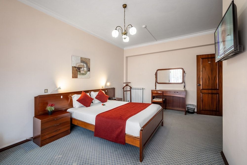 HOTEL COLMEIA MONTE REAL Standard Double Room 8