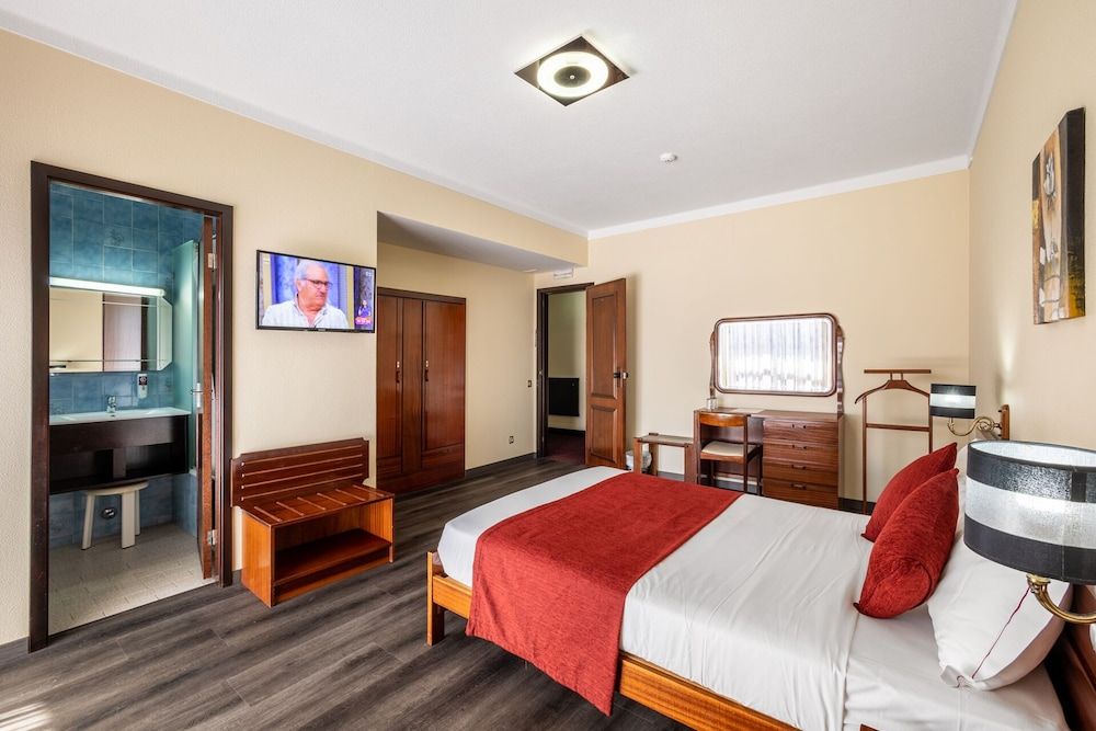 HOTEL COLMEIA MONTE REAL Standard Double Room 2