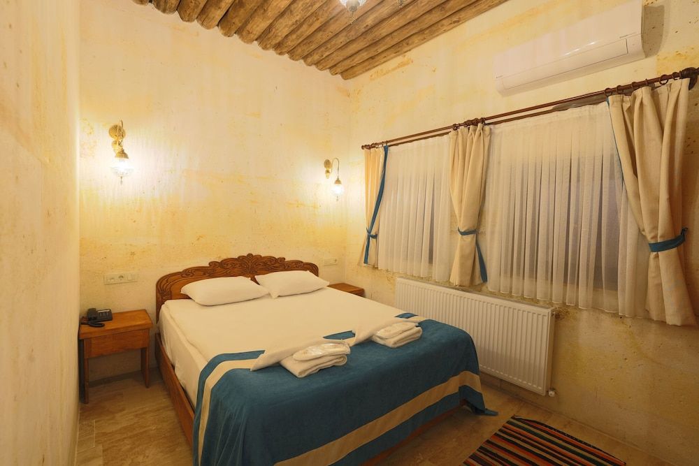 Balloon View Hotel Deluxe Double Room 2