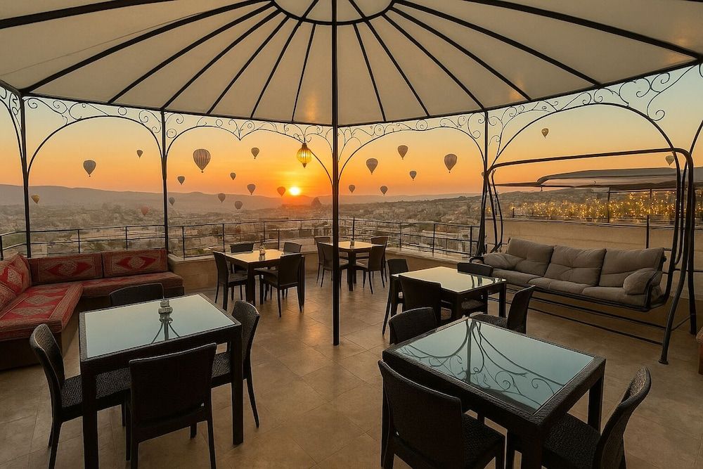 undefined Balloon View Hotel 8