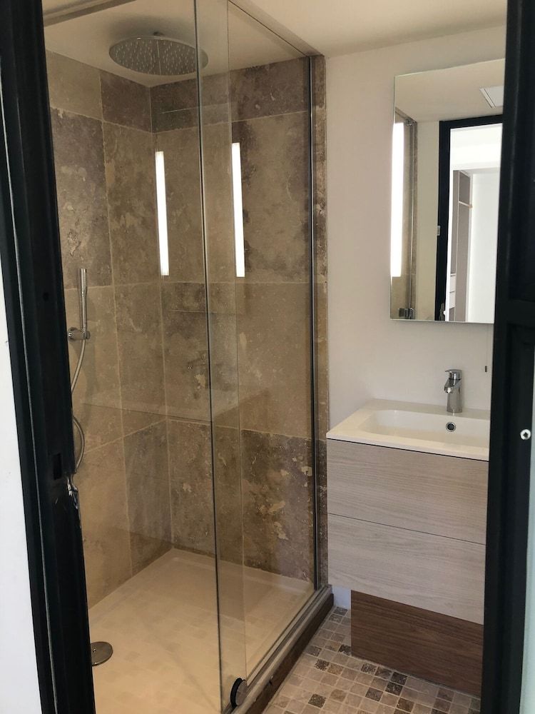 Demeure d'Hotes Le Rocher Deluxe Double Room (Vénitienne) 2