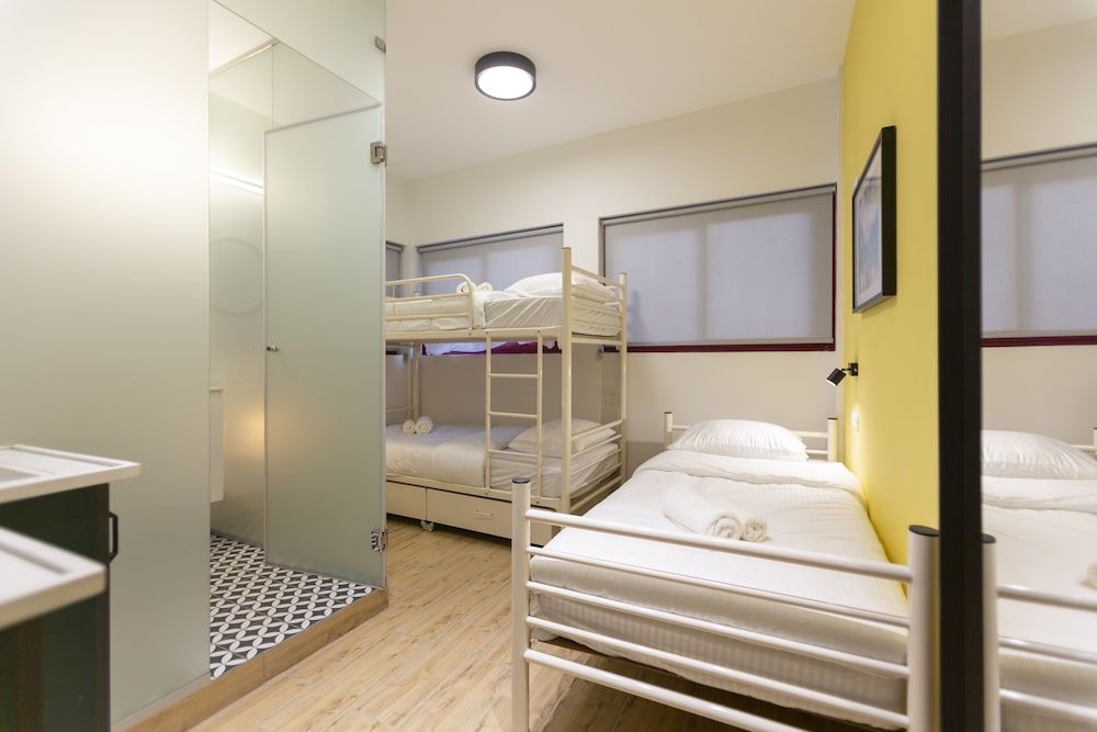 undefined AirTLV - Levinski 113 Hotel - Hostel 5