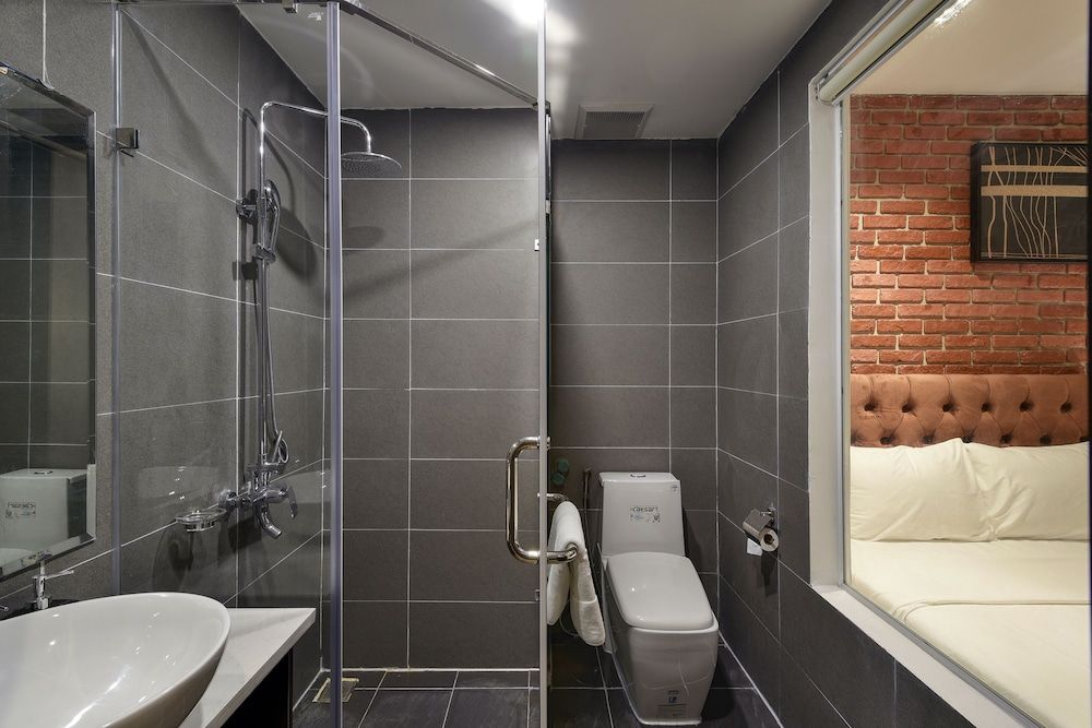 The Marron Hotel Standard Double Room 4