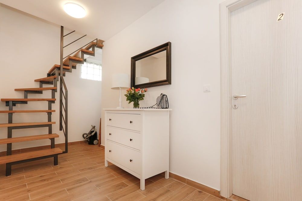 Apartments and Rooms Stone House Studio 7