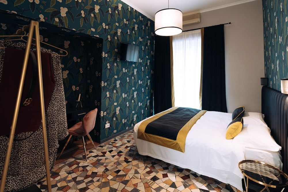 undefined Mi Hotel Home 2