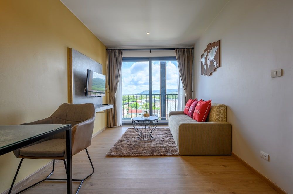 Tour De Phuket Hotel Grand Deluxe 9