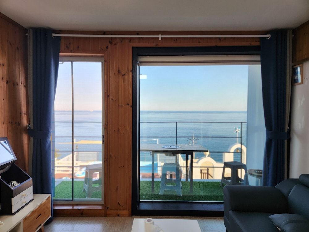 SANTORINI N Pension Room, Ocean View (202) 4