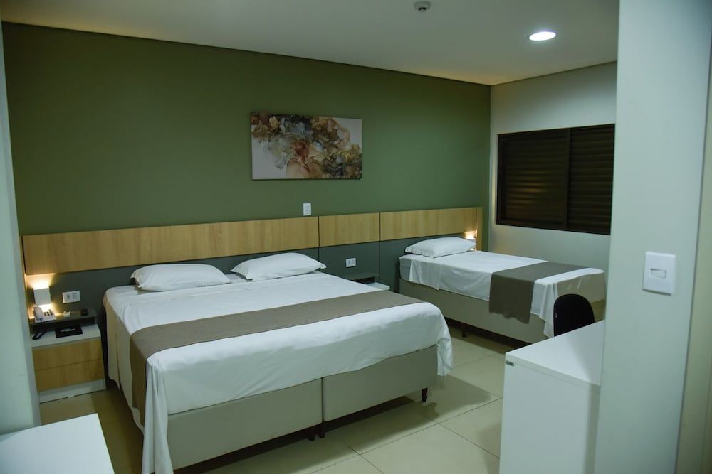 Family Room, Multiple Beds
