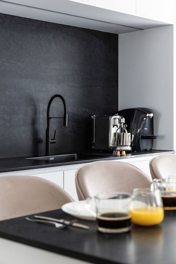 Modern and Central 2BD Apartment in TLV Apartment 7