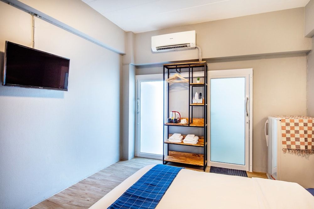 Penyos Service Apartment Standard Room 6